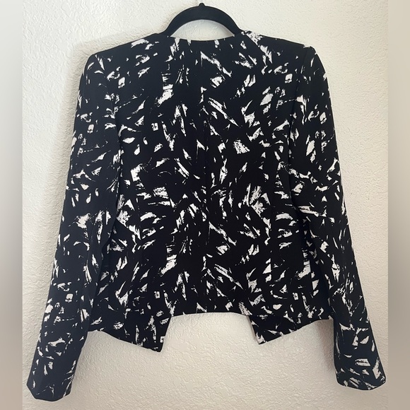 Artistic Pattern Blazer - Picture 3 of 6